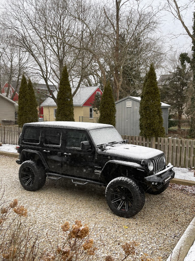 Car Dealer «Dealers Trade Outlet», reviews and photos, 16327 Lee Hwy, Gainesville, VA 20155, USA