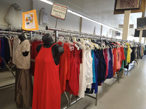 Thrift Store «Thrift Center Thrift Store», reviews and photos, 1060 El Camino Real, San Carlos, CA 94070, USA