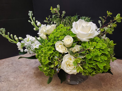 Florist «Foti Flowers At Yuess Gardens», reviews and photos, 406 3rd St, Newburgh, NY 12550, USA