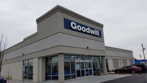 Thrift Store «Goodwill High Street Retail Store», reviews and photos, 3225 High St, Portsmouth, VA 23707, USA
