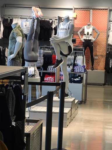 Outlet Mall «Tanger Outlet Hershey», reviews and photos, 46 Outlet Square, Hershey, PA 17033, USA