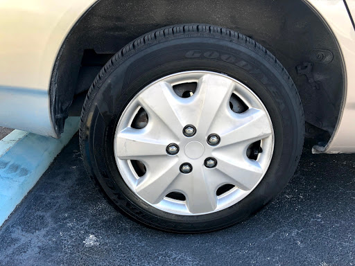 Car Wash «El Car Wash», reviews and photos, 1270 W 49th St, Hialeah, FL 33012, USA