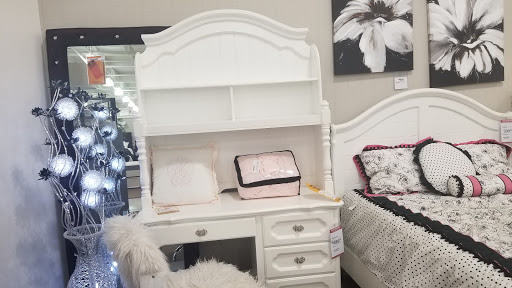 Furniture Store «Value City Furniture», reviews and photos, 15770 South La Grange Road, Orland Park, IL 60462, USA