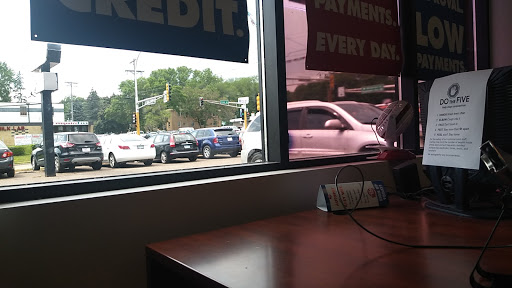 Used Car Dealer «CarHop Auto Sales & Finance», reviews and photos, 1908 Rice St, Maplewood, MN 55117, USA