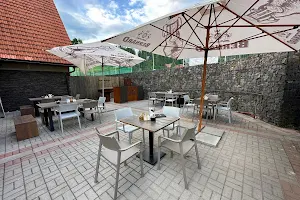 Penzion a Restaurace Pod Sjezdovkou image