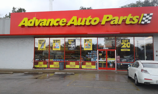 Auto Parts Store «Advance Auto Parts», reviews and photos, 844 E Sibley Blvd, Dolton, IL 60419, USA