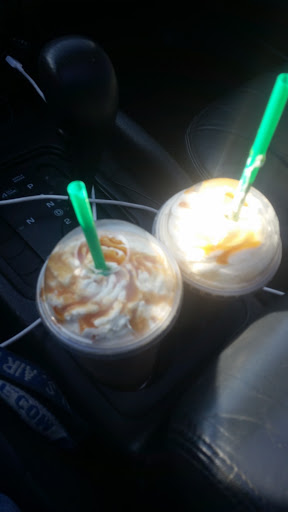 Coffee Shop «Starbucks», reviews and photos, 6455 Carlisle Pike #1a, Mechanicsburg, PA 17050, USA