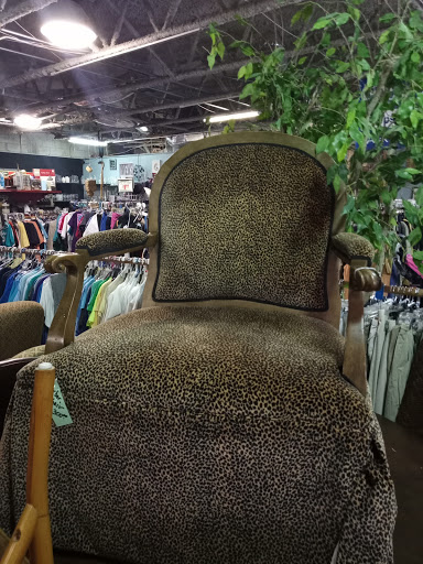 Thrift Store «Hidden Treasures Thrift Store», reviews and photos, 2200 NW 9th Ave, Wilton Manors, FL 33311, USA