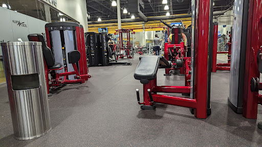 Gym «Club Fitness», reviews and photos, 957 Woodcrest Executive Dr, Creve Coeur, MO 63141, USA