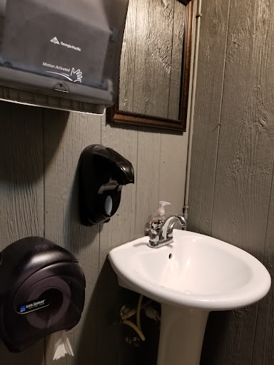 Coffee Shop «Shades Café & Steakhouse», reviews and photos, 2119 W Cumberland Ave, Middlesboro, KY 40965, USA