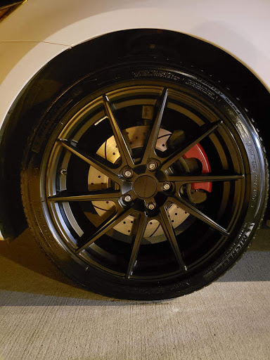 Tire Shop «Discount Tire Store - Shelby Township, MI», reviews and photos, 51073 Shelby Pkwy, Shelby Charter Township, MI 48315, USA