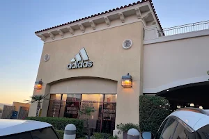 adidas Outlet Store Cabazon image