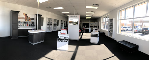 Cell Phone Store «Verizon Authorized Retailer, TCC», reviews and photos, 395 S Weber Rd, Romeoville, IL 60446, USA