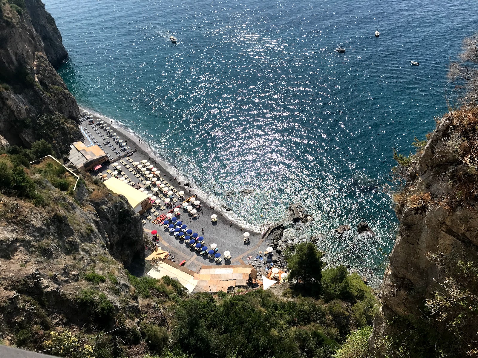 Fotografie cu Il Duoglio Spiaggia cu nivelul de curățenie înalt