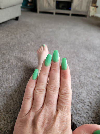 Nail Salon «Fountain Nails Salon», reviews and photos, 10012 Highland Rd, Hartland, MI 48353, USA