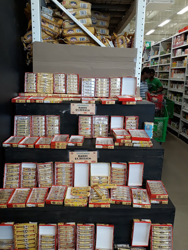 Grocery Store «Patel Brothers», reviews and photos, 830 W Golf Rd, Schaumburg, IL 60194, USA