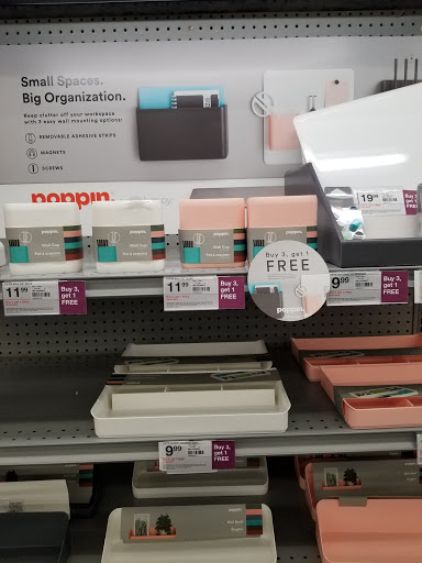 Office Supply Store «Staples», reviews and photos, 1755 North Pebblecreek Parkway, Goodyear, AZ 85395, USA