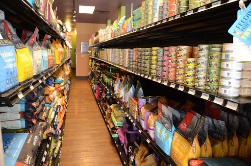 Pet Supply Store «Four Muddy Paws», reviews and photos, 2127 IL-157, Edwardsville, IL 62025, USA