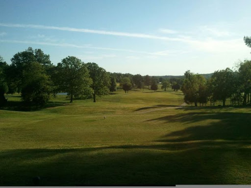 Public Golf Course «Rolling Hills Golf Course», reviews and photos, 1600 Pine Dr, Russellville, KY 42276, USA