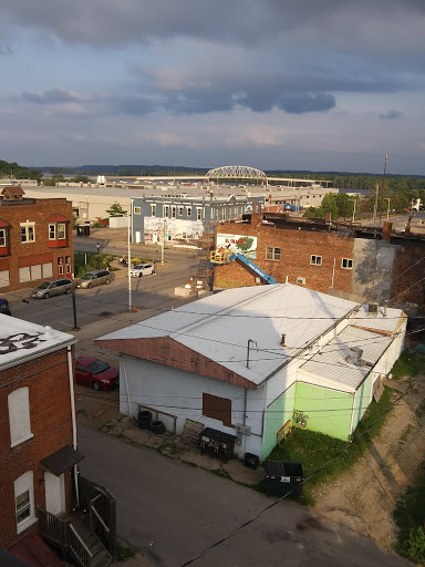 Wine Store «Hy-Vee Wine & Spirits», reviews and photos, 510 E 6th St, Muscatine, IA 52761, USA