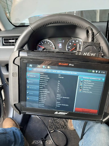 Locksmith «Master Locksmith», reviews and photos, 10040 Arlington Ave, Riverside, CA 92503, USA