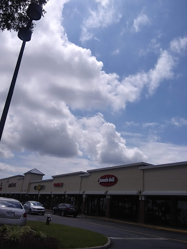 Shopping Mall «Coliseum Crossing Shopping Center», reviews and photos, 91 Coliseum Crossing, Hampton, VA 23666, USA