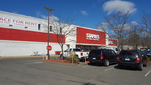 Staples, 871 Farmington Ave, Bristol, CT 06010, USA, 
