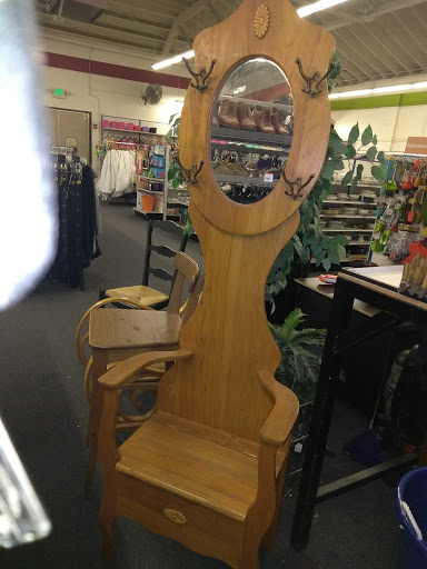 Thrift Store «Goodwill Everett Outlet», reviews and photos