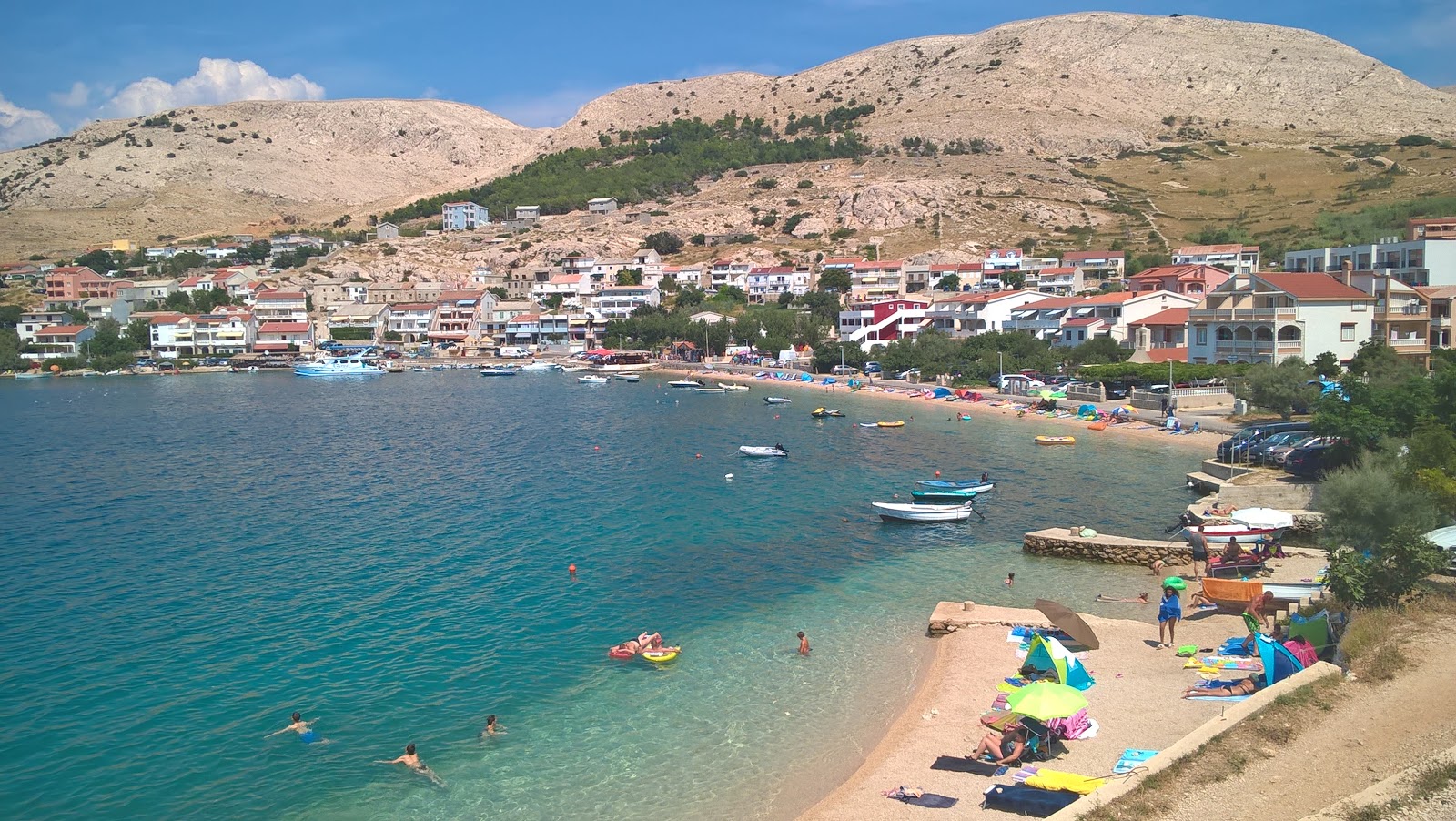 Foto van Metajna beach met hoog niveau van netheid