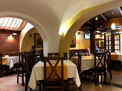 Restaurant Squalos - Díaz de Cienfuegos, Trujillo 13008, Peru