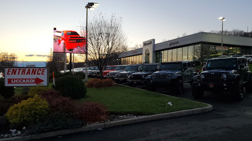Car Dealer «Liccardi Chrysler Dodge RAM», reviews and photos, 130 US-22, Green Brook Township, NJ 08812, USA