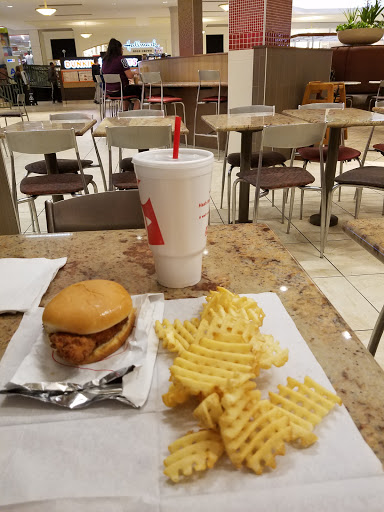 Fast Food Restaurant «Chick-fil-A», reviews and photos, 160 N Gulph Rd #1017, King of Prussia, PA 19406, USA