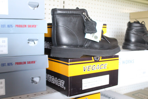 Shoe Store «Mullets Footwear», reviews and photos, 4853 Kinsman Rd, Middlefield, OH 44062, USA