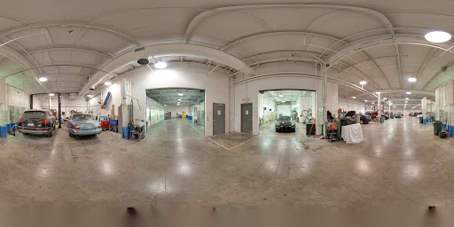 Auto Repair Shop «Oxmoor Collision Repair Center», reviews and photos, 11505 Electron Dr, Louisville, KY 40299, USA