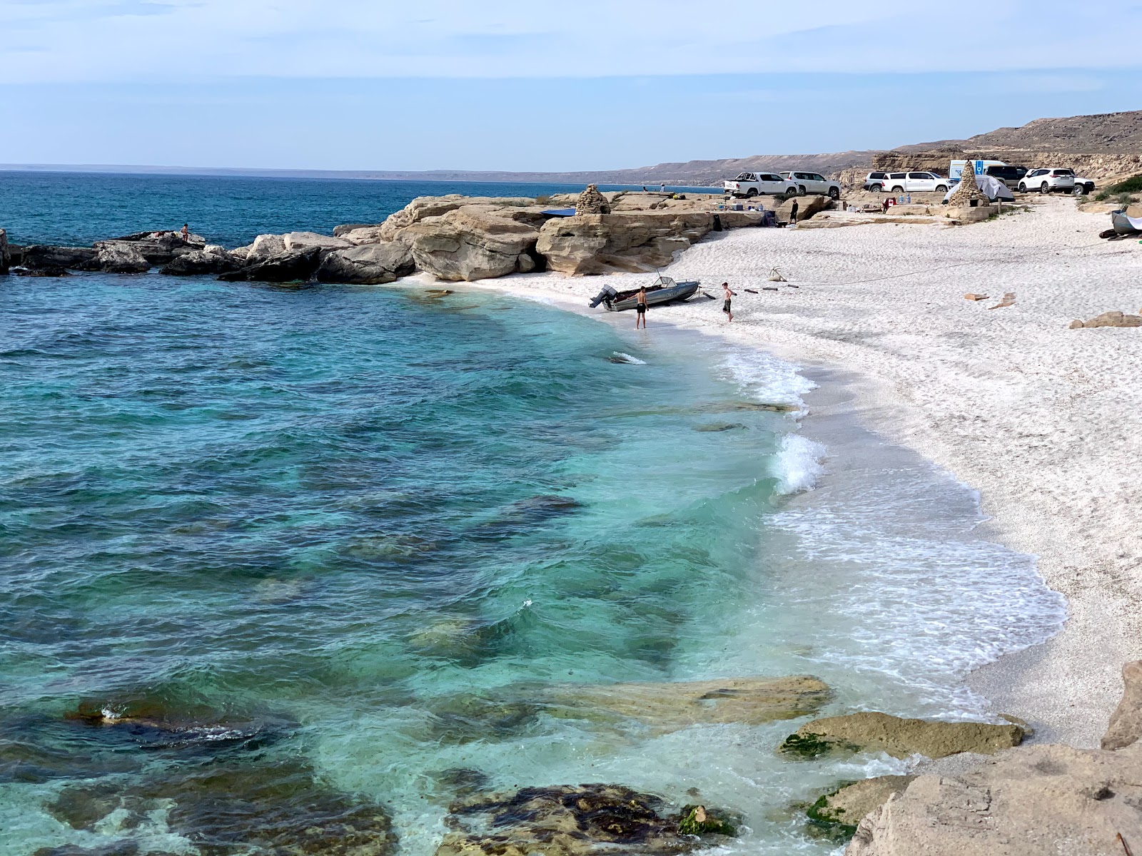 Photo de Shell Beach avec sable blanc de surface