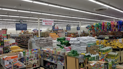 Supermarket «Food World», reviews and photos, 401 E Lakewood Ave, Durham, NC 27707, USA