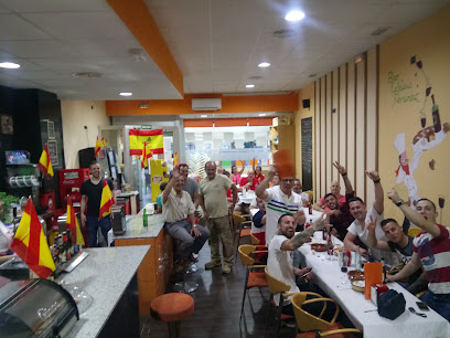 Cafeteria Fernandez - Avinguda Comunitat Valenciana, 13, 46113 Montcada, Valencia, Spain