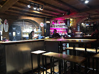 Atmosphère du Restaurant 9 Bar-Pub-Resto' à Vienne - n°2