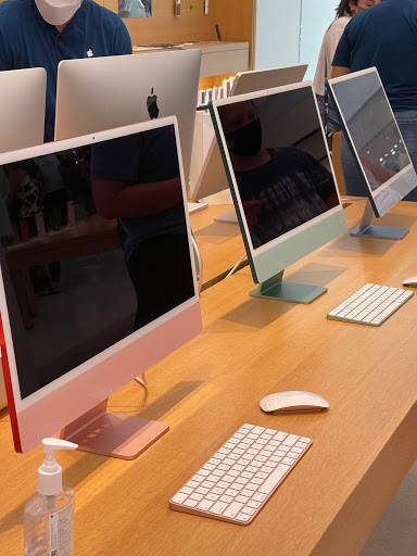 Computer Store «Apple Crabtree Valley Mall», reviews and photos, 4325 Glenwood Ave, Raleigh, NC 27612, USA