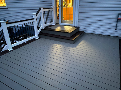 Fence Contractor «Decks Unlimited», reviews and photos, 12372 Fort St, Southgate, MI 48195, USA