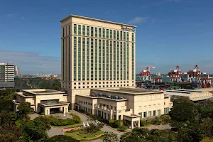 Radisson Blu Hotel, Cebu image