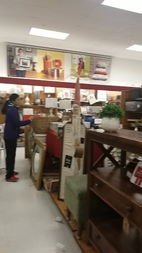 Department Store «T.J. Maxx», reviews and photos, 865 Bridgeport Ave, Shelton, CT 06484, USA