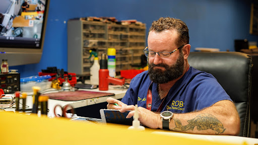 Phone Repair Service «Rob the Phone Doctor», reviews and photos, 3916 S Cleveland Ave, Fort Myers, FL 33901, USA