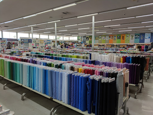 M & L Fabrics Discount Store