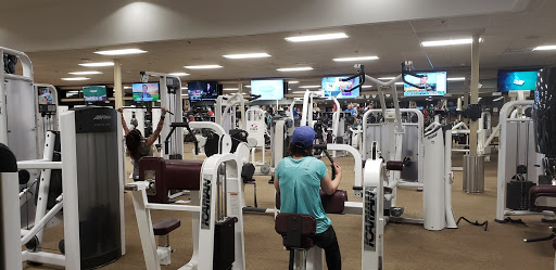 Gym «Life Time Fitness», reviews and photos, 4239 Winnetka Ave N, Minneapolis, MN 55428, USA