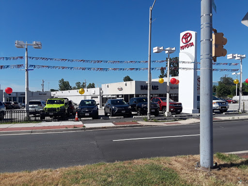 Toyota Dealer «DARCARS Toyota Baltimore», reviews and photos, 6007 Eastern Ave, Baltimore, MD 21224, USA