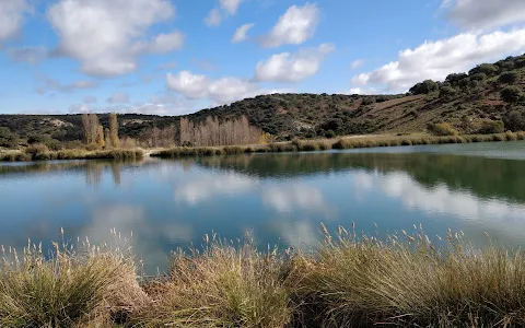 Laguna del Arquillo image