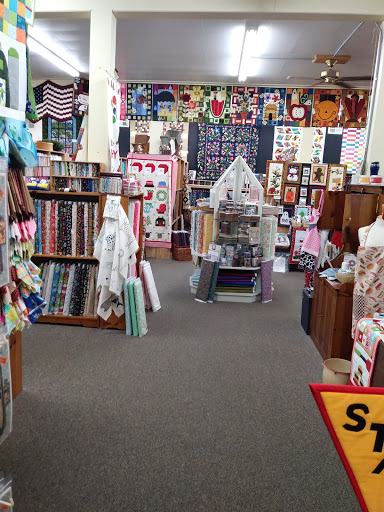 Quilt Shop «The Quilt Patch», reviews and photos, 112 N Evans St #5, Tecumseh, MI 49286, USA