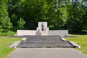 Lorentz Monument image