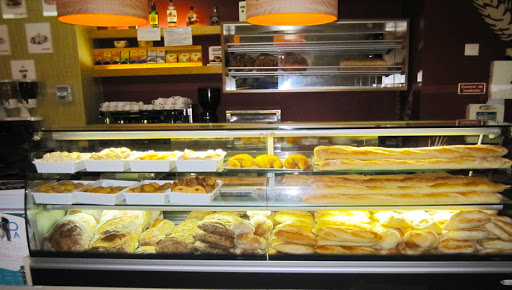 Pastelaria Doce Dia no Ferrel, Leiria